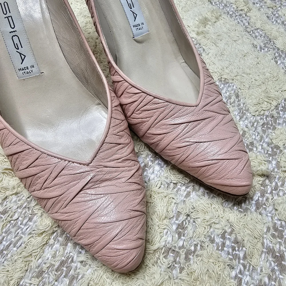 VTG Via Spiga Ruched Leather Pumps